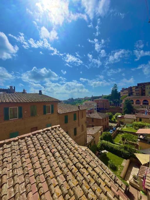 Suite19 Siena Centro Storico Exterior foto